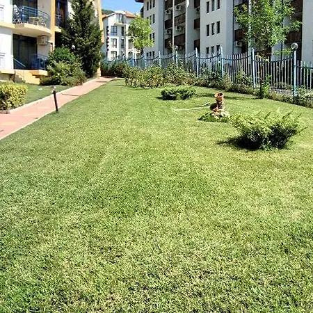 Apartment With Sea View In Vega Village Eh *