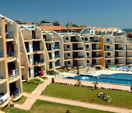 With Sea View In Vega Village Eh Apartment