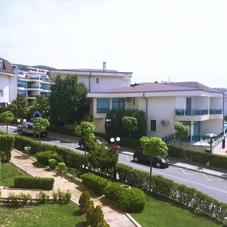 Apartment With Sea View In Vega Village Eh Sweti Wlas